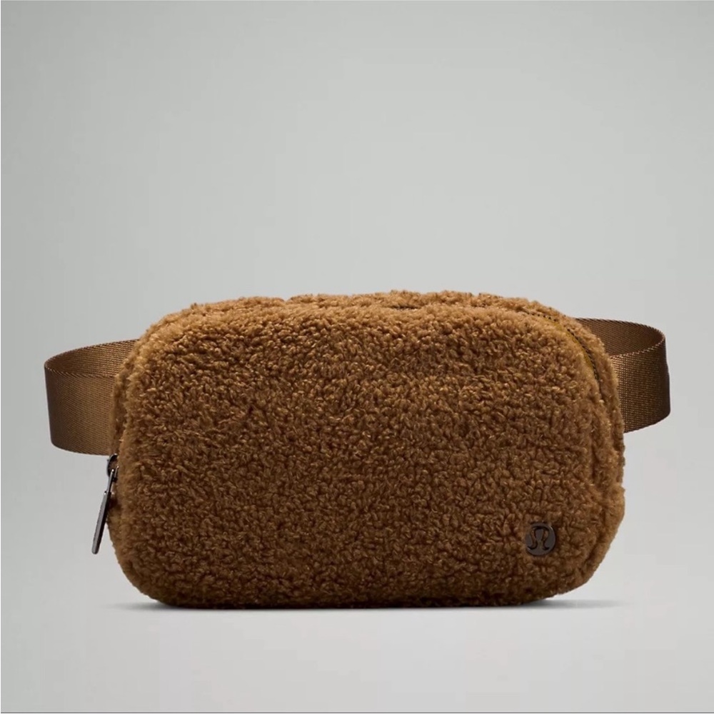 Lululemon Everywhere Belt Bag, 1L Fleece